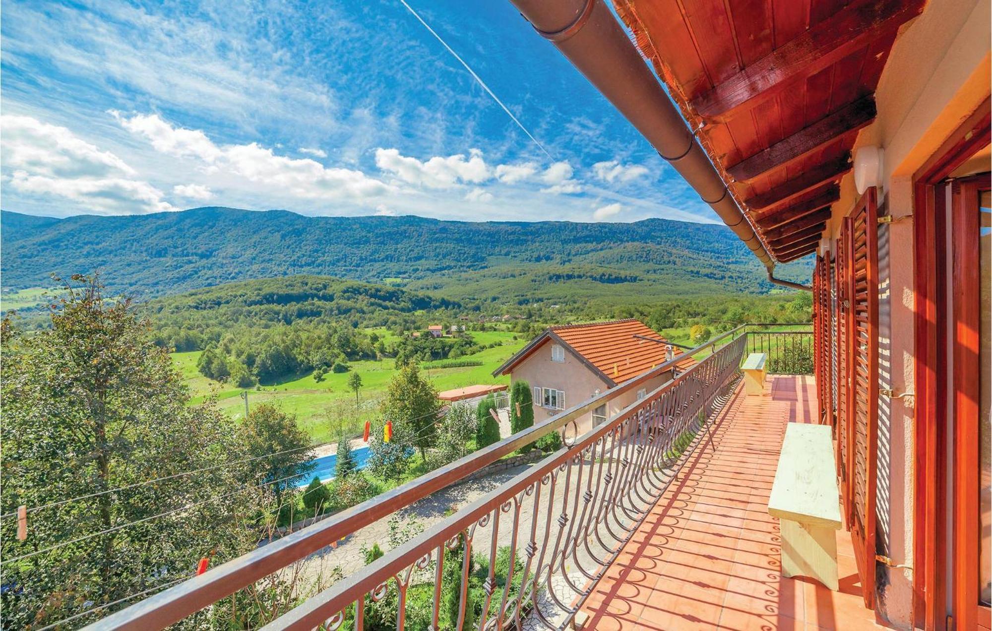 7 Bedroom Pet Friendly Home In Crni Kal Crni Kal  Exterior photo